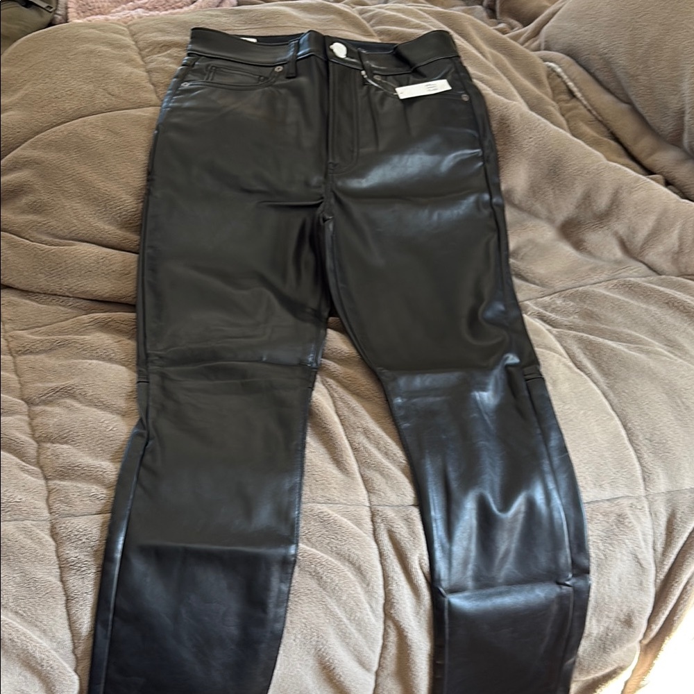 GAP Black Skinny Pants